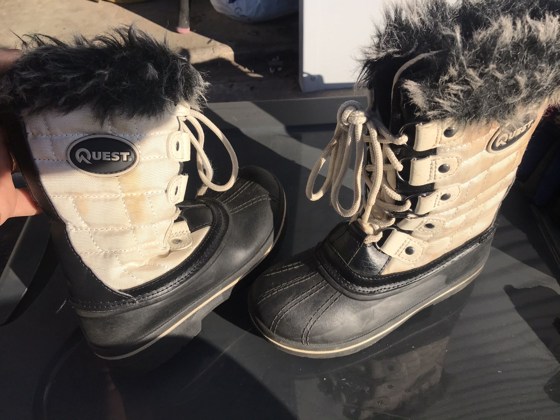 Girls snow boots