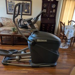 Octane Fitness Q37 Elliptical