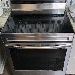 Samsung Electric Smart Convection Stove/Oven