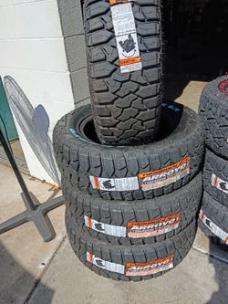 285/65R20 LT ARROYO RT New tires and 4 llantas nuevas instaladas y balanceadas open day 7