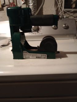 Pneumatic Box Stapler