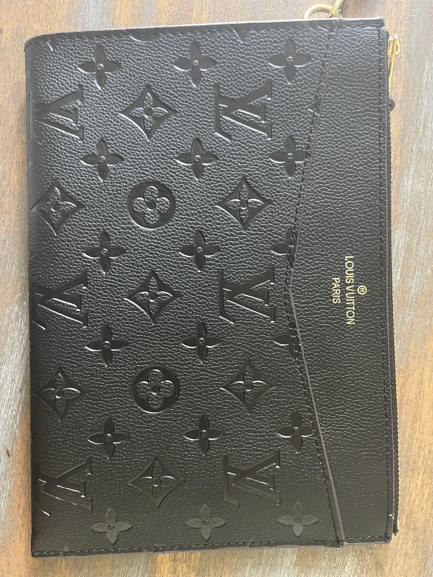 LOUIS VUITTON BRAND NEW DAILY POUCH BLACK LEATHER
