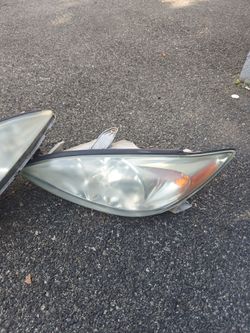 2002-2004 Camry lamp LE MODEL ( Free)