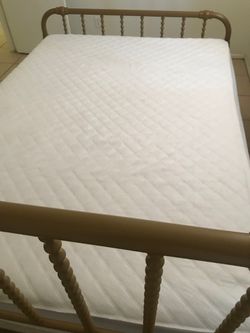 Full bed