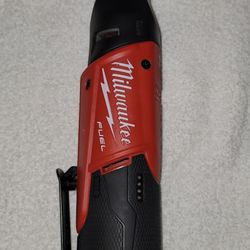 Milwaukee Fuel 3/8 Ratchet 