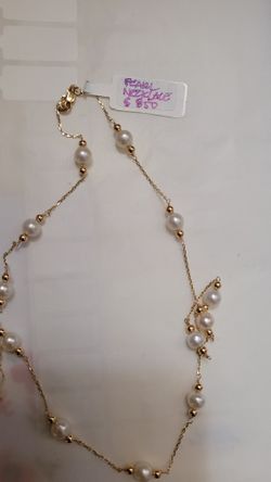 14 Karat Gold Pearl Necklace
