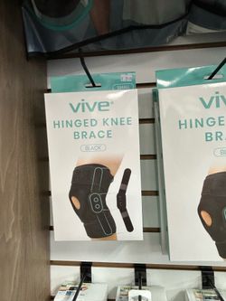 Hinged knee brace