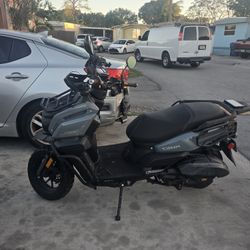 Scooter Casi Nuevo Poco Uso 