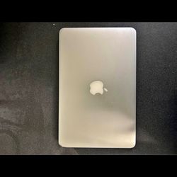 2013 Mac Book air 