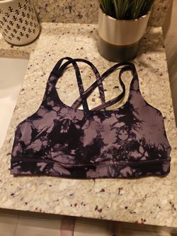 Size 6 lululemon sports bra