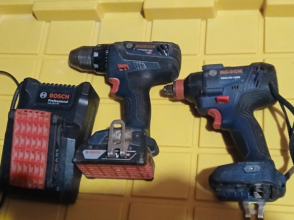 Bosch 18 Volt Drill Set $125