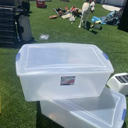 Large Storage Containers 105 Qt