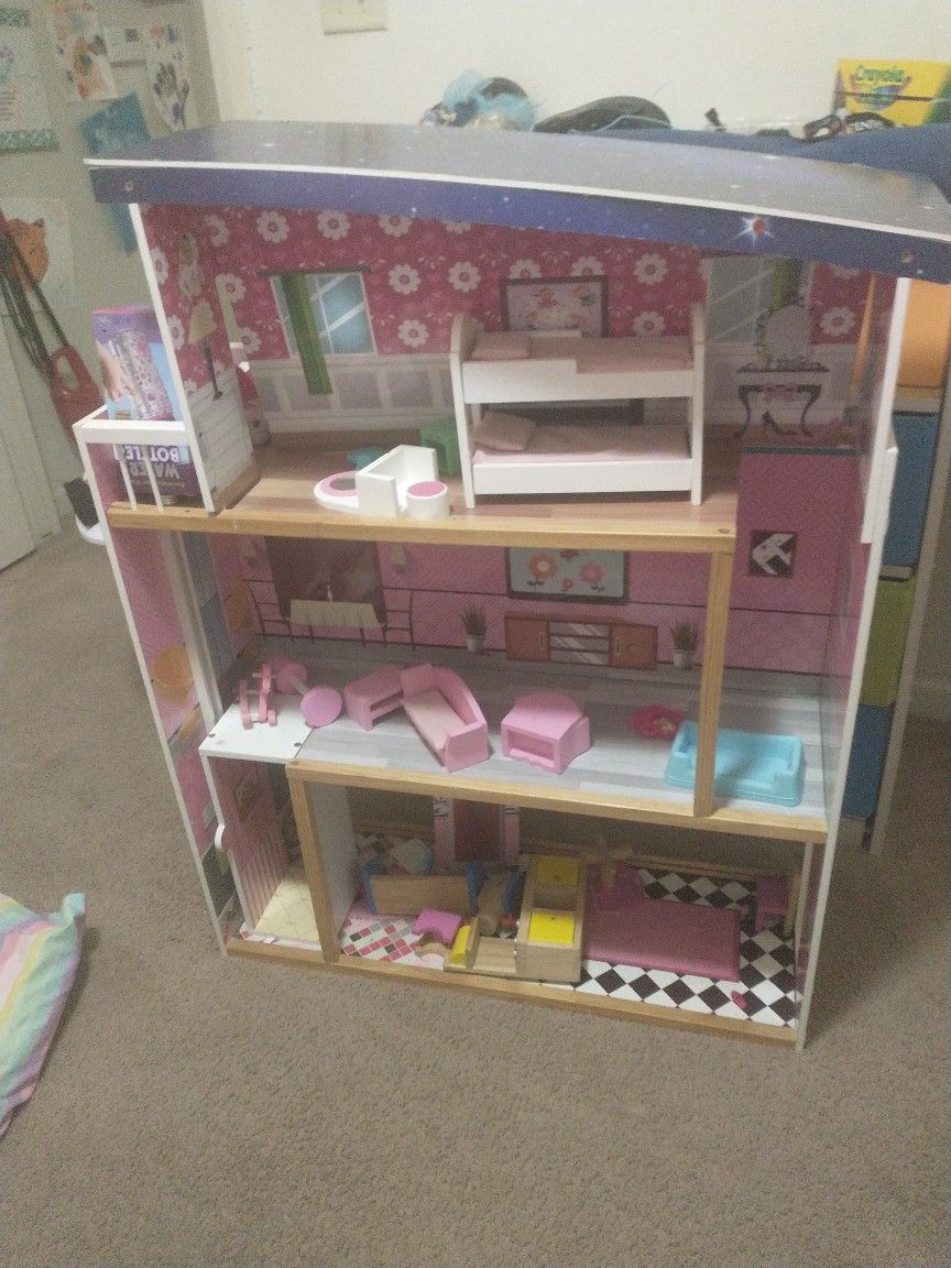 Foot Doll House