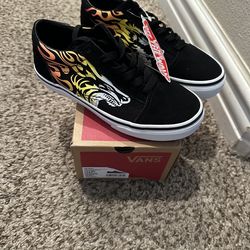 Vans kids size 3 new in box