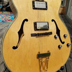 2004 Oscar Schmidt OE40 N Electric Archtop Guitar for Sale in
