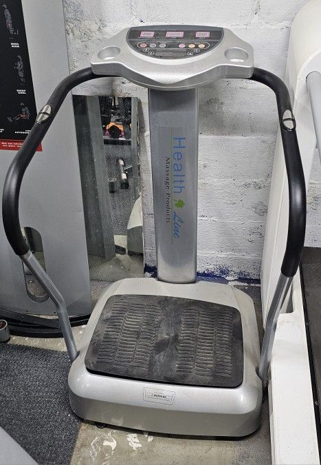 Health line vibration fitness and therapy machine