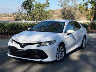 2018 Toyota Camry LE