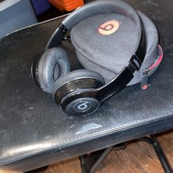 Beats Solo 3 “LIKE NEW” 