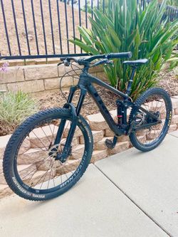 2020 Trek Remedy 8 Enduro 27.5 (Small) Eagle GX 12’s