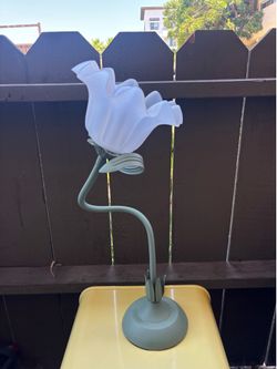 Aesthetic Tulip Flower Lamp