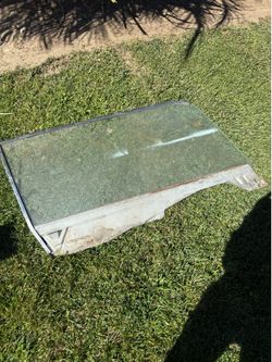 Original (1964,65,66)Ford Mustang Coupe Passenger Side Door Window