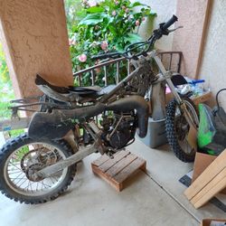 Kawasaki KDX 200 For Parts 