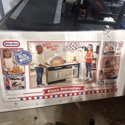 little tikes pizza kitchen set