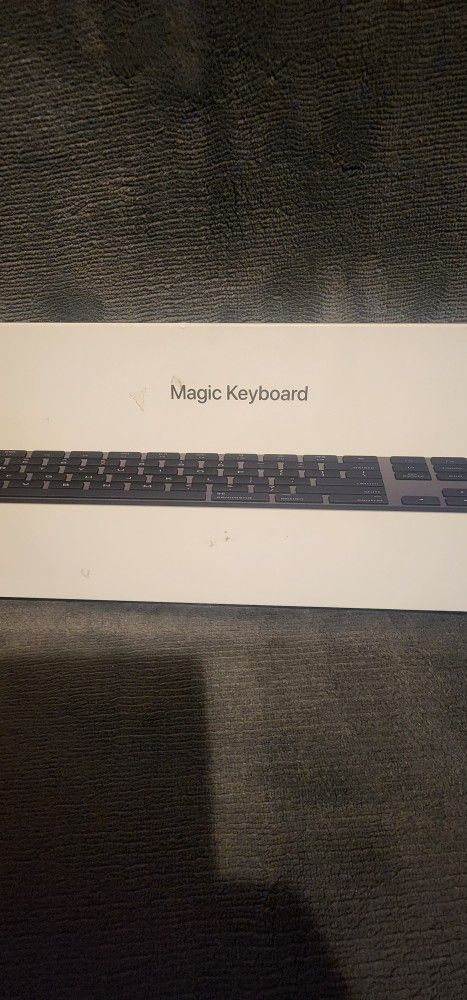 APPLE MAGIC KEYBOARD