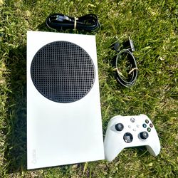Xbox Series S In excellent condition