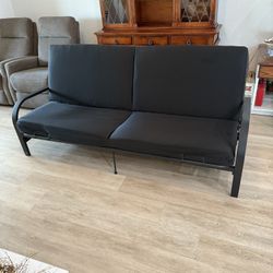 Black Futon