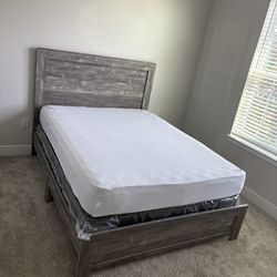 Queen Size bed