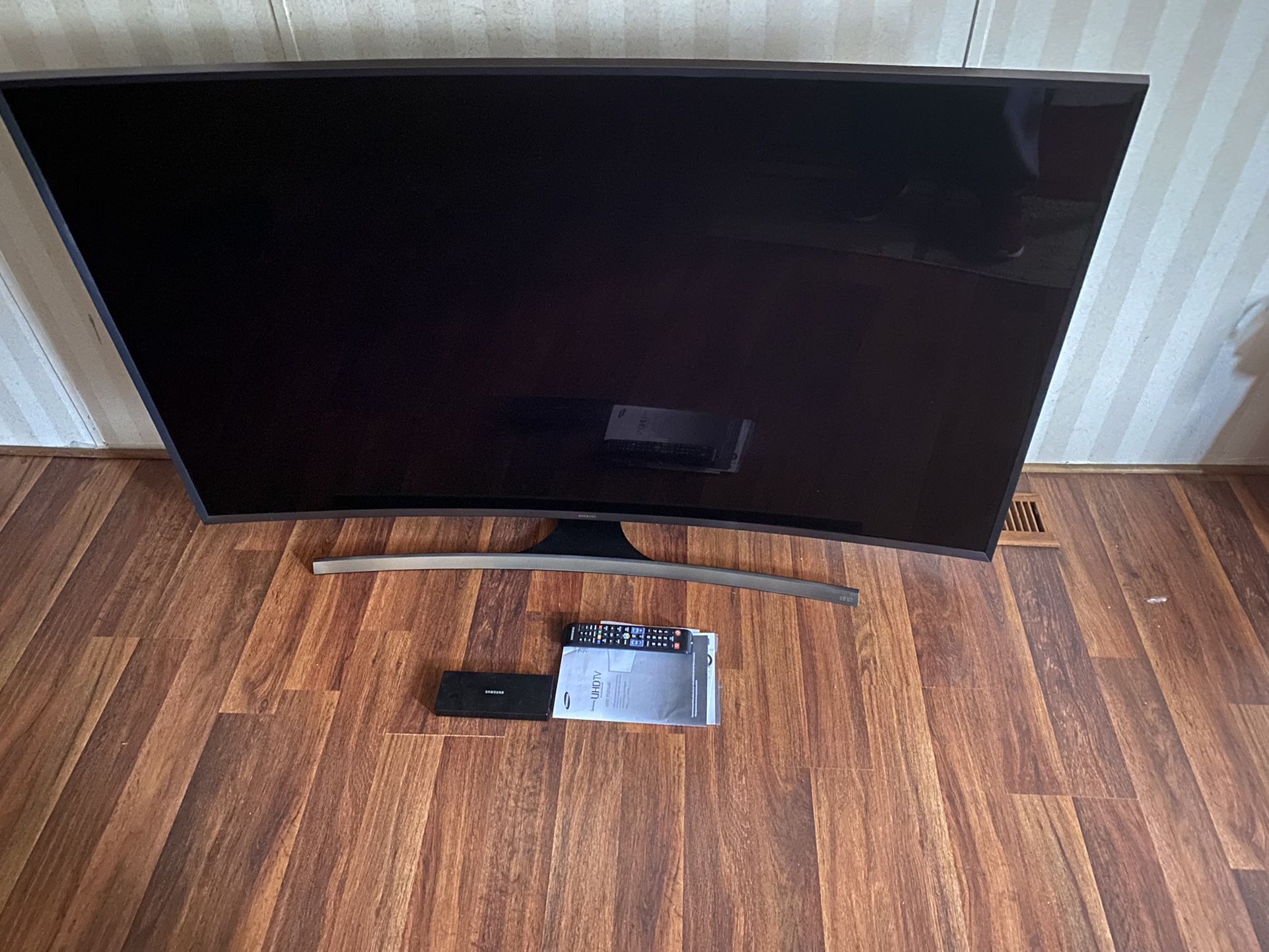 65” SAMSUNG CURVED HD 4K 3D TV