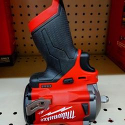 Milwaukee M12 FUEL 3/8" Stubby Impact Wrench Tool-Only 