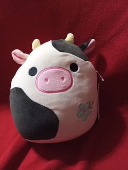 Plush squishmellow Connor the cow 8"