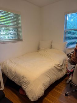 Wood Platform Bedframe + Mattress (Full-Sized)