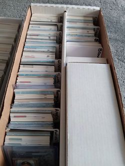 NFL,MLB,NBA trading card lot.