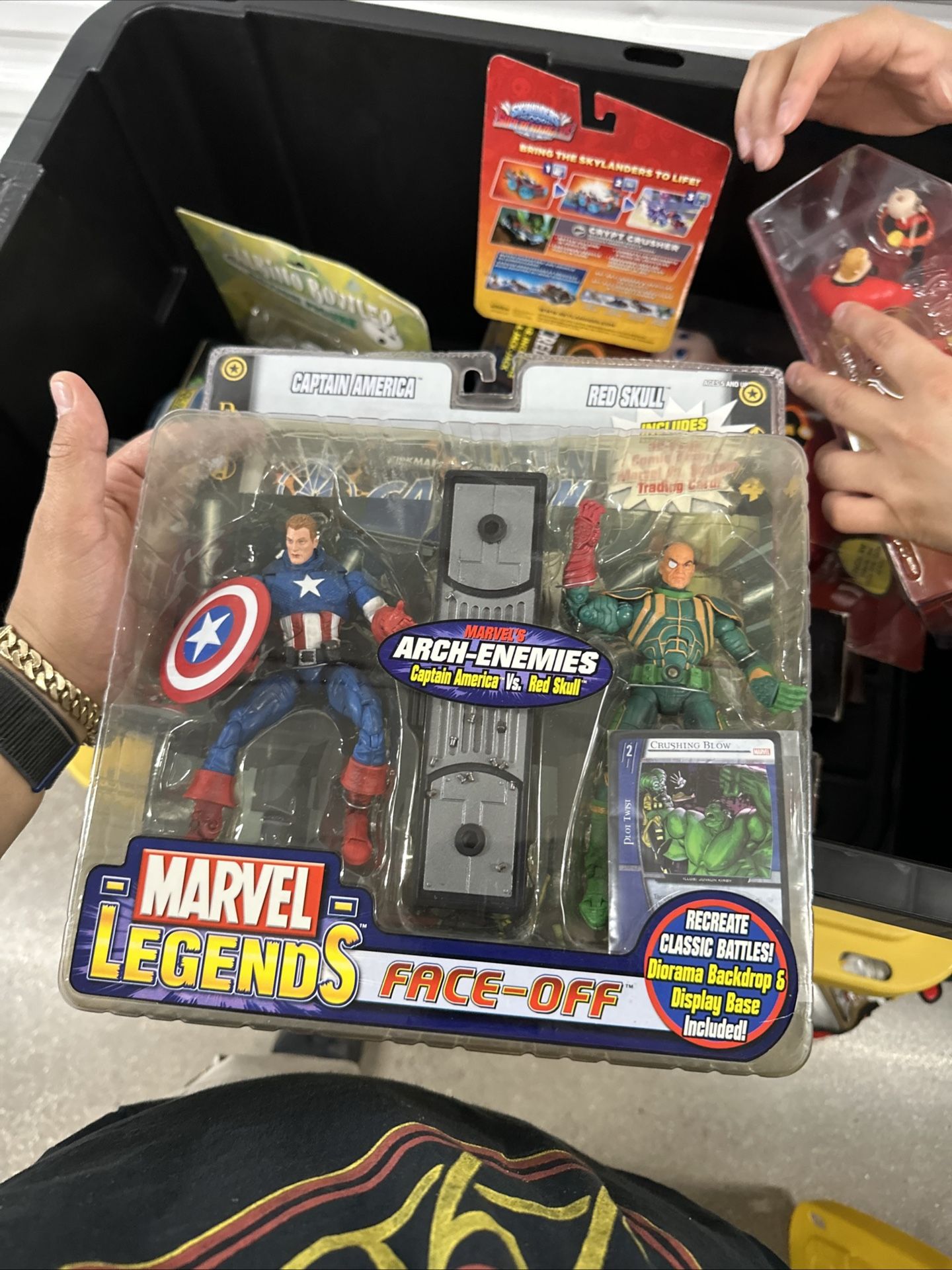 Marvel Legends Face Off 2 Pack Captain America And Red Skull