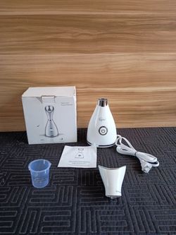 Nano-ionic portable facial steamer