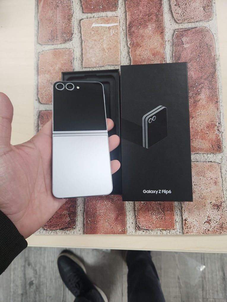Samsjng Flip 6...256gb.....TMOBILE AND METRO PCS