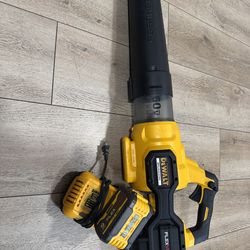 Blower batería y cargador Dewalt 60v
