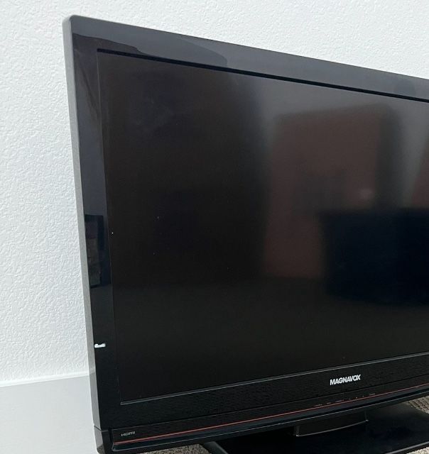 32 Inch Screen Magnavox Tv With Remote 