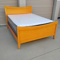 Queen Bed Frame With Mattress 