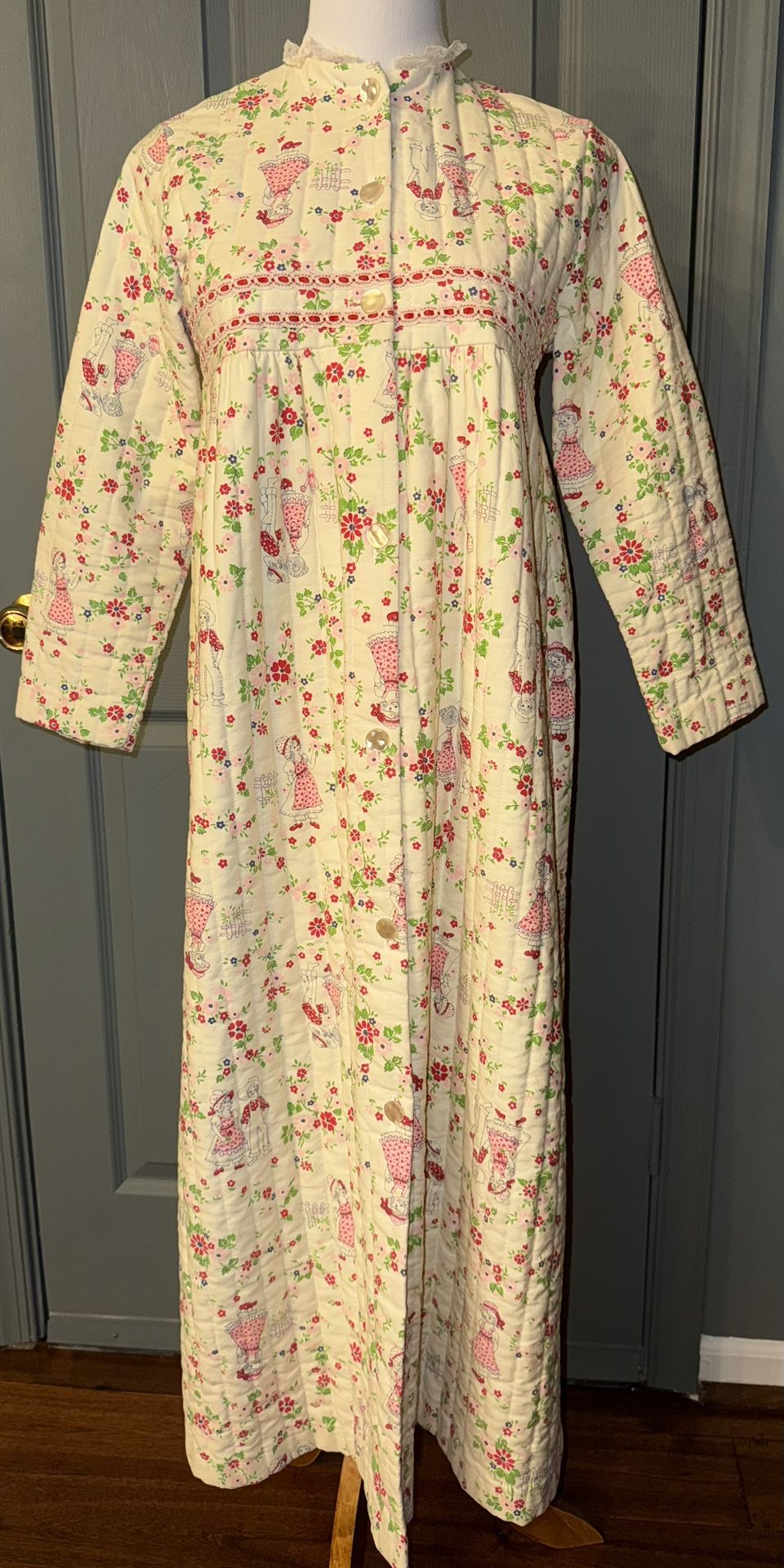 Her Majesty Girls Vintage 100%Cotton Shabby Chic House robe. Made In USA