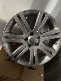 READ DESCRIPTION Three OEM Chrysler 200 Touring wheels (11-14) need cleaned but look great