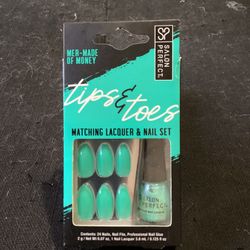 Green MATCHING LACQUER & NAIL SET