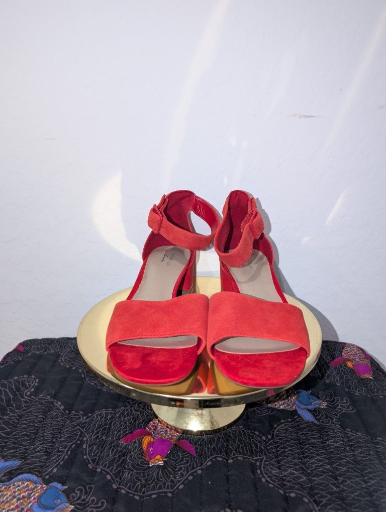 Gently Worn Red 1 Inch Heels Size 8.5