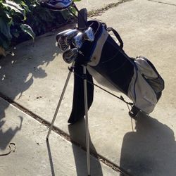 TOUR EDGE HP 25 Complete Set Of Golf Club  Tour Edge Drivers Putter Tour Edge Super Light Bag Used Couple Times Excellent Condition