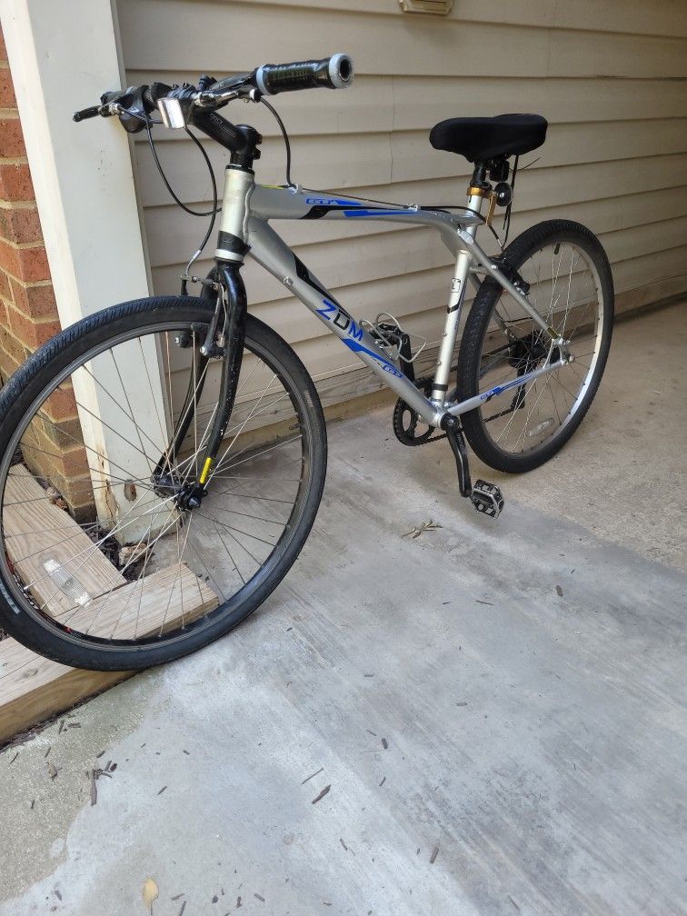 GT ZUM Hybrid Bike 26" Men's
