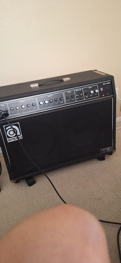 ampeg guitar amp