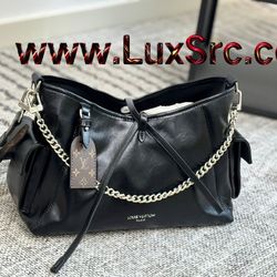 Women CarrvAll Dark Handbag